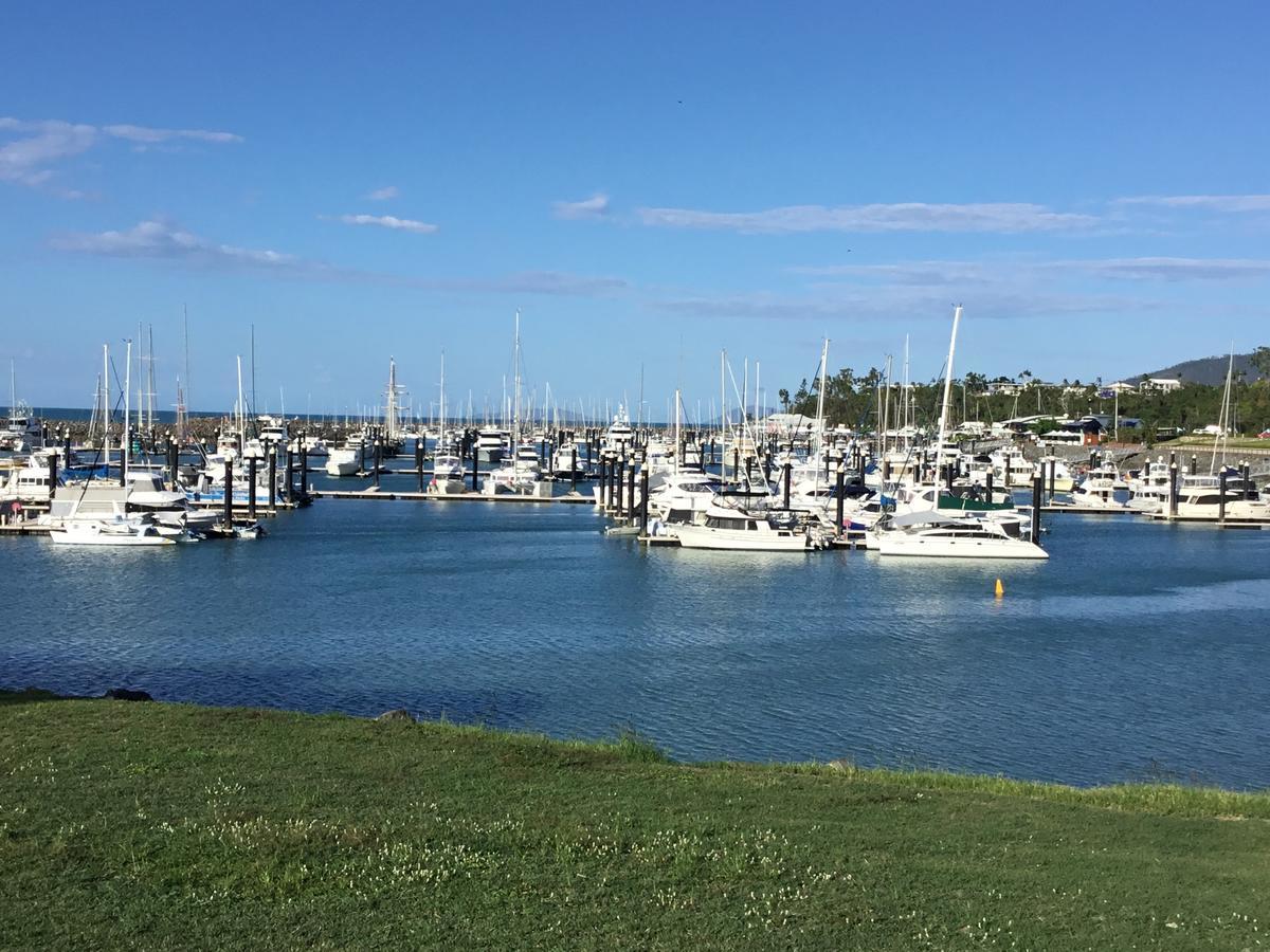 Marina View Apartment Airlie Beach Dış mekan fotoğraf